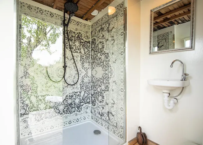 Tiny Wineyhouse No 1 Zennewijnen