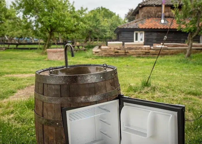 Tiny Wineyhouse No 1 Camping *