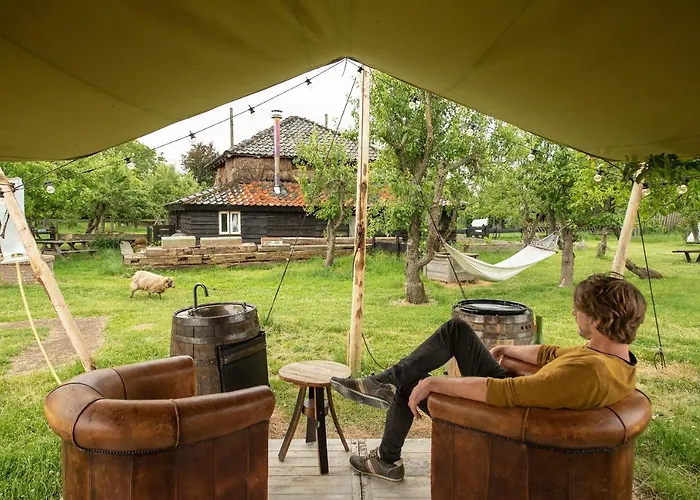 Tiny Wineyhouse No 1 * Zennewijnen