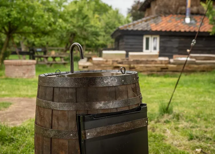 Tiny Wineyhouse No 1 Camping