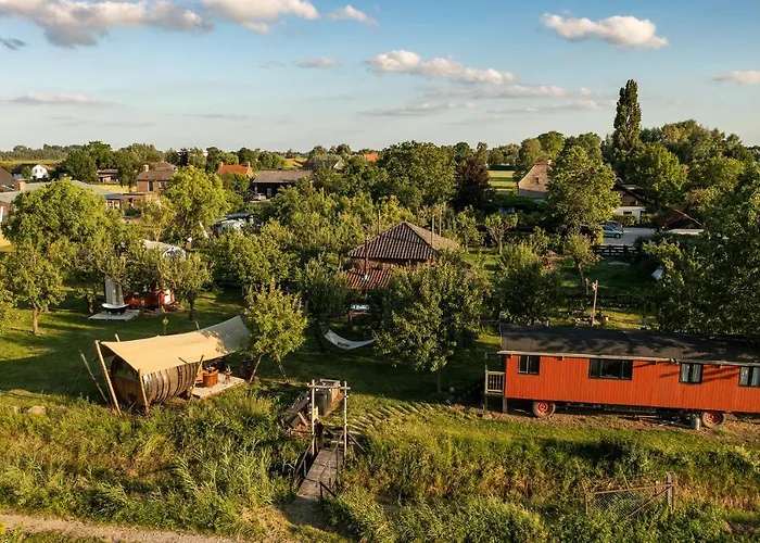 Tiny Wineyhouse No 1 Zennewijnen